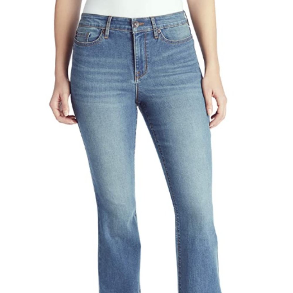 Women's Mid Rise Boot Cut Full Length Jean